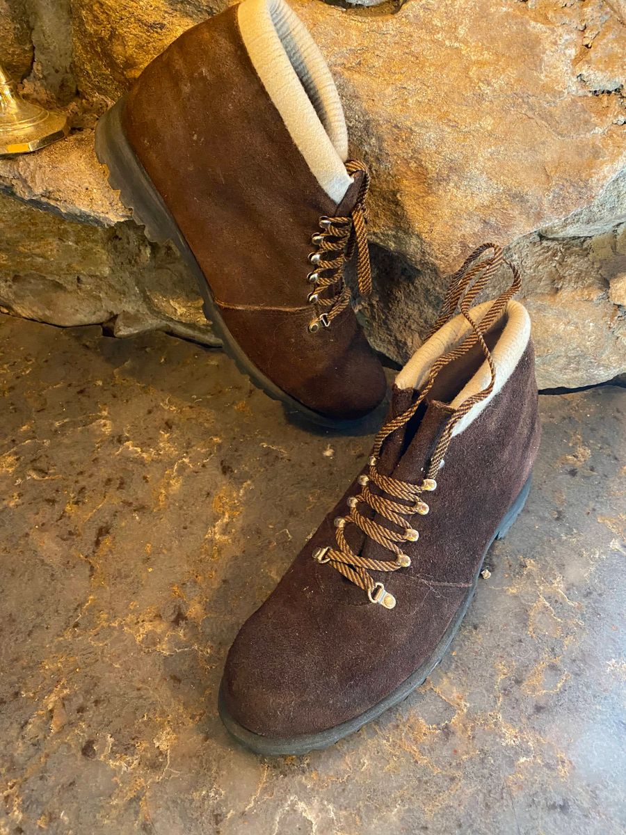 Red Wing 2135 Hiking Boots In Chocolate Roughout Leather Size 10.5